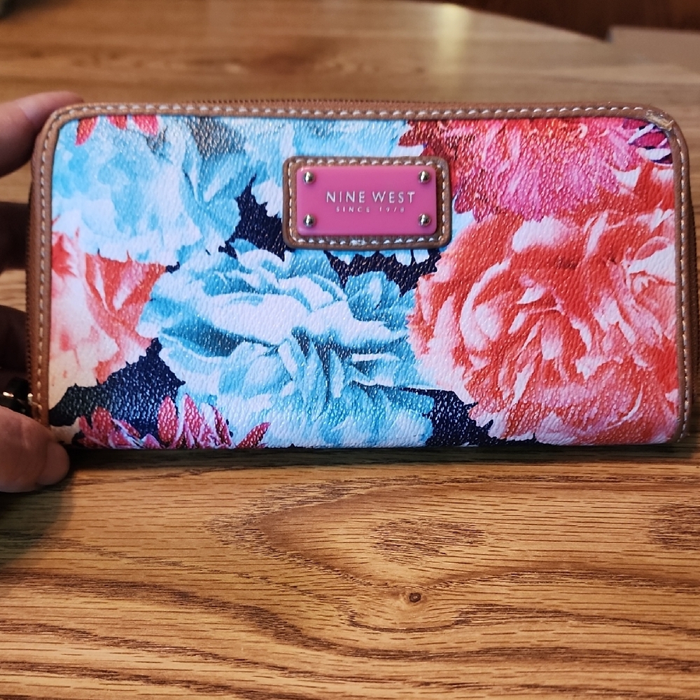 Nine West Floral Wallet - Coral and Navy